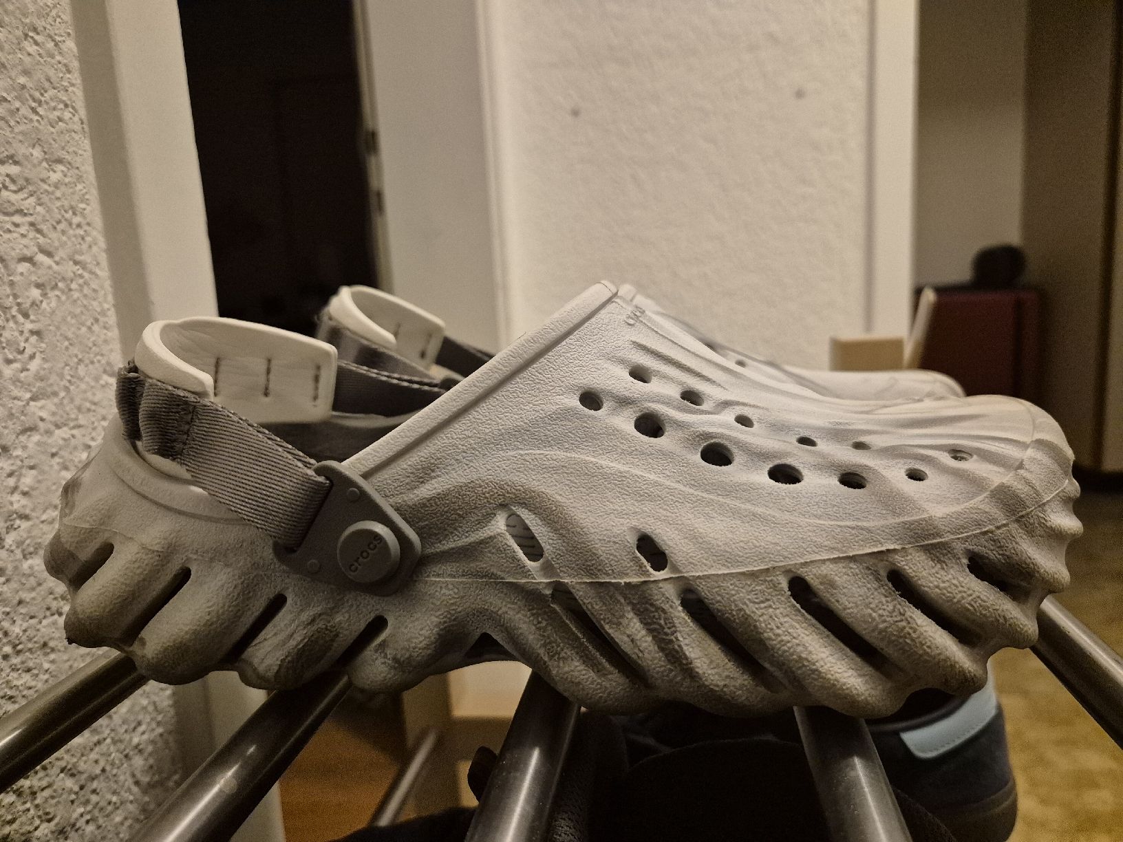 Crocs Scarpe da uomo: Special edition marble Crocs  M7/W9 – Usato da Zürich venduto da kbhavesh 2
