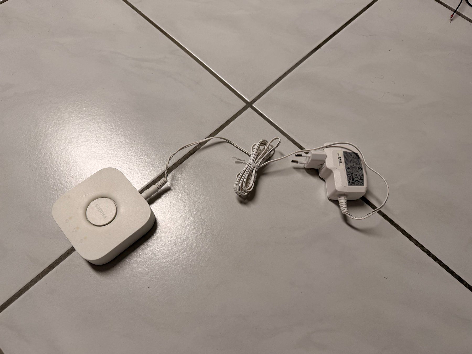 Philips Hubs & Switches: Philips Hue Bridge 2.0 – Gebraucht aus Biberist von m-it