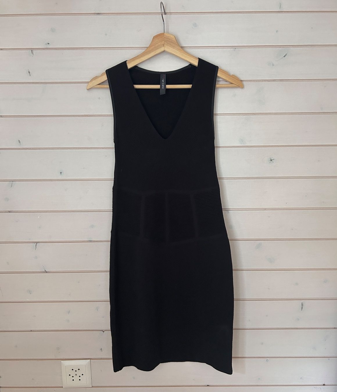 Marc Cain Kleider: Marc Cain Strickkleid - Gr. 2 – Gebraucht aus Illnau von Monkky 1