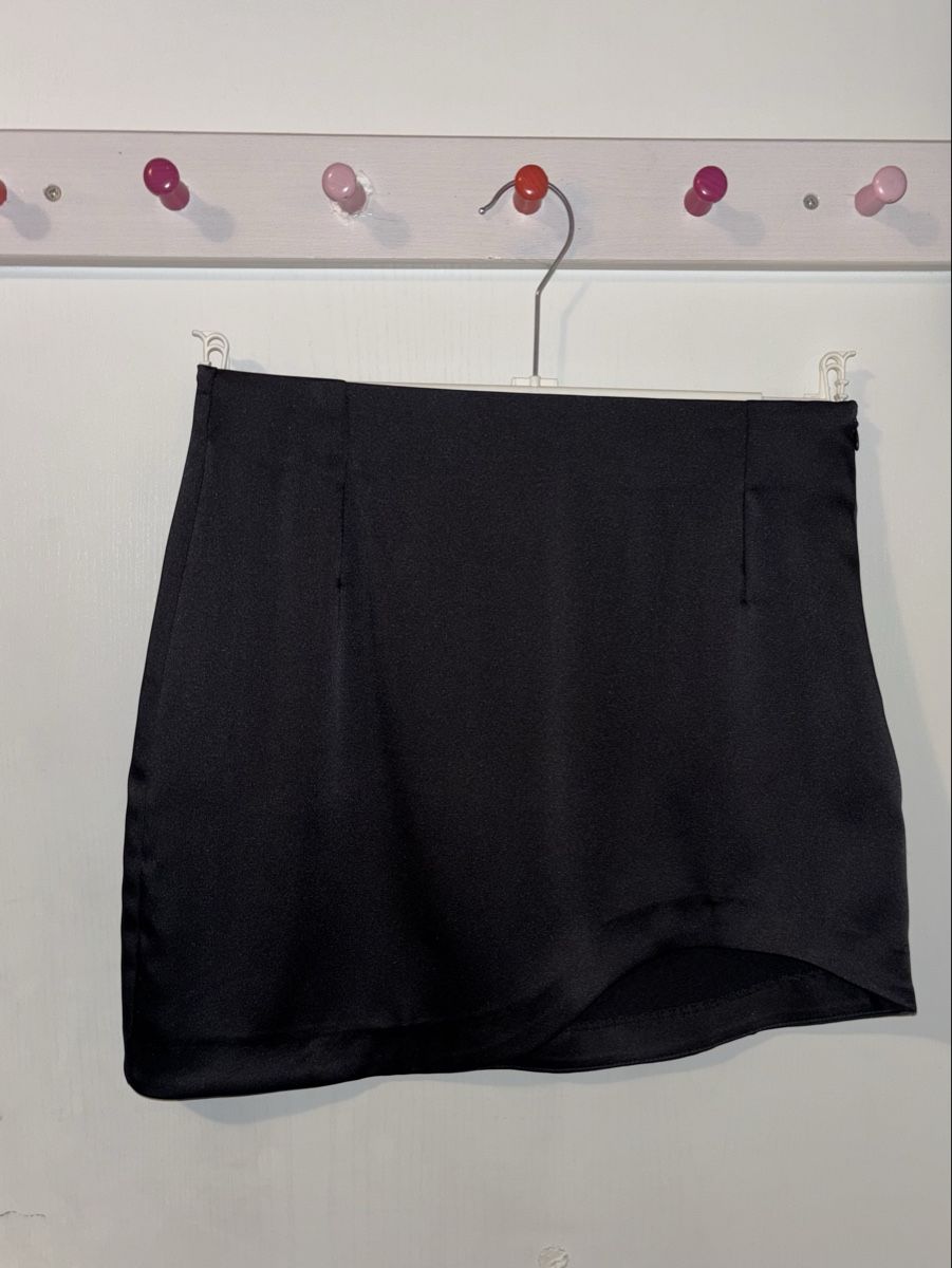 Bershka Gonne: Bershka Jupe / Rock, Grösse 36 – Nuovo (secondo la descrizione) da Hombrechtikon venduto da nvm_qd56