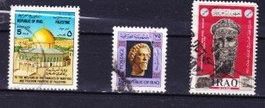 lot 3 timbres - IRAK - 1966 à 1977 - Obl.