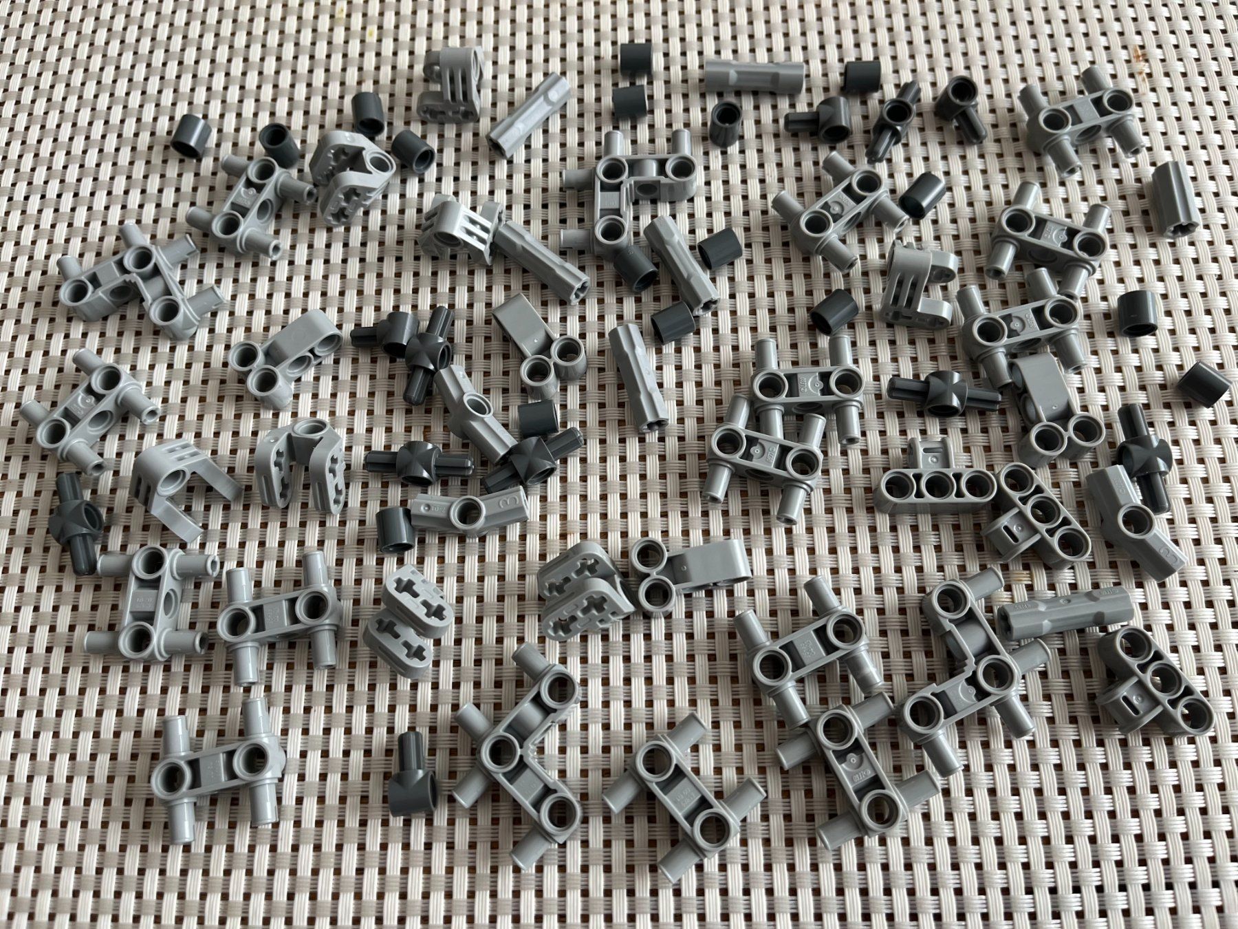 Lego Giocattoli: Lego Technik 42114 graue Verbinder Verbindungen – Usato da Buochs venduto da Techtelmechtel