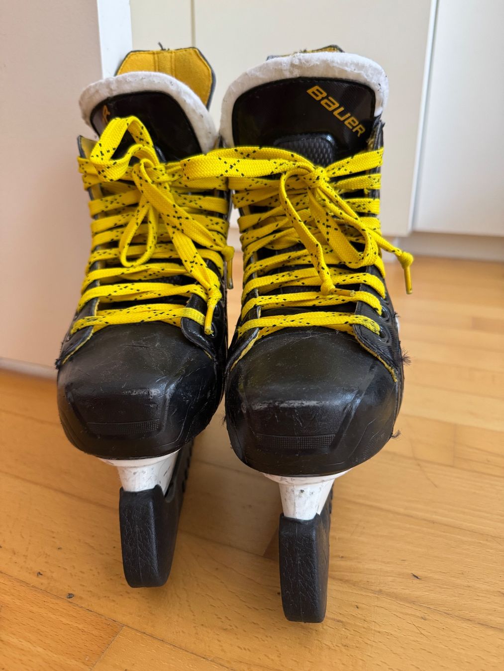 Bauer Pattini da ghiaccio: Eishockeyschlittschuhe Bauer Supreme Grösse 37.5 – Usato da Baar venduto da annhappy 1