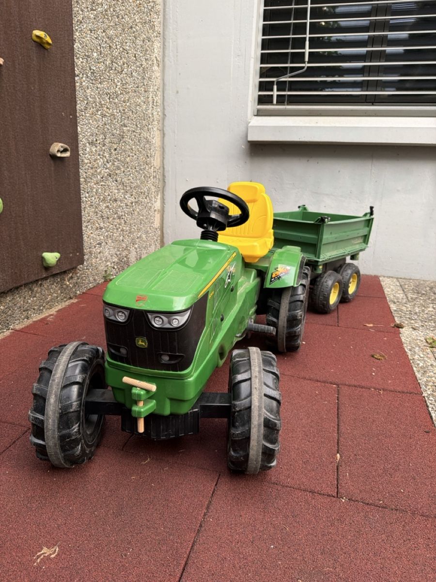 John Deere Fahrzeuge für Kinder: Kindertraktor John Deere 6210R mit Anhänger – Gebraucht aus Stans von lion85 8