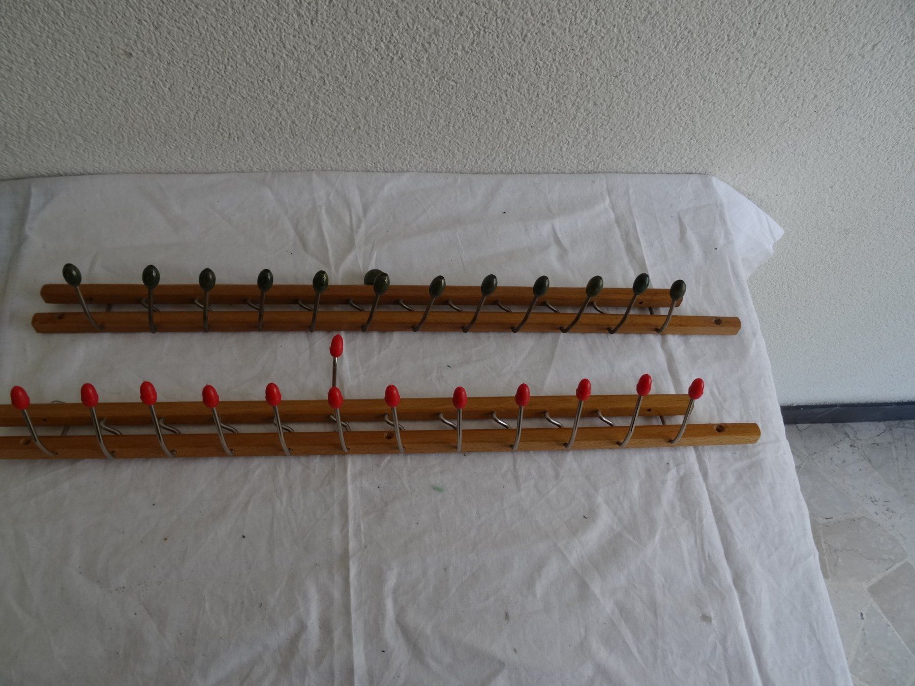 Ketten: 2  Halskettenhalter Vintage – Gebraucht aus Minusio von Mer66 2