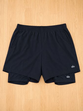 ALO Herren 2-in-1 Sport Shorts Schwarz – Grösse XL