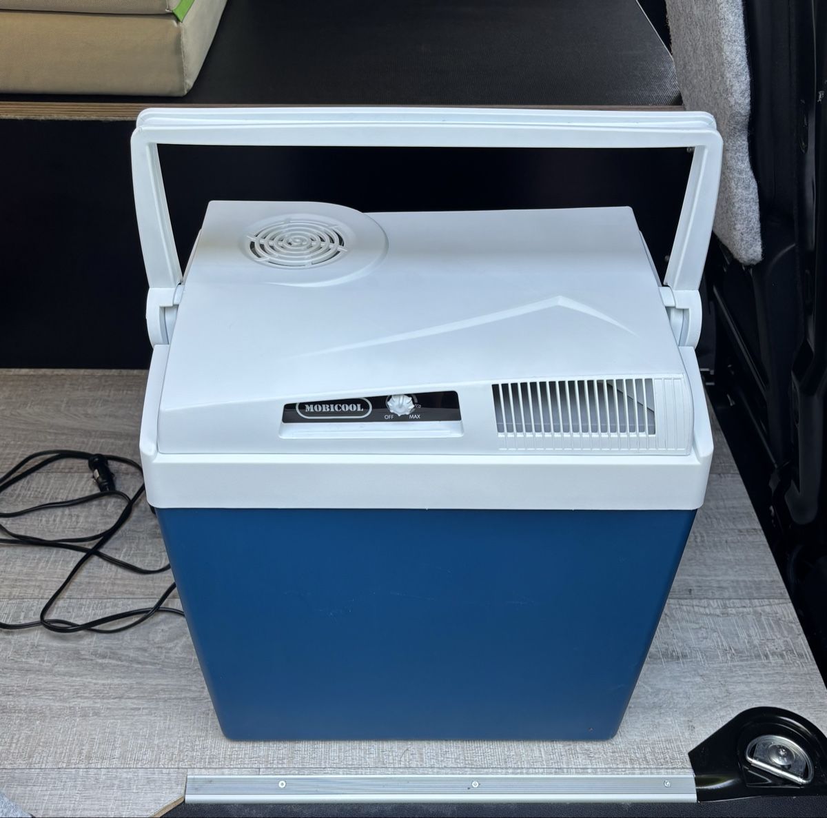 Mobicool Kühlschränke & Kühlen: MOBICOOL Kühlbox – Neu (gemäss Beschreibung) aus Emmenbrücke von san_f6qb 1