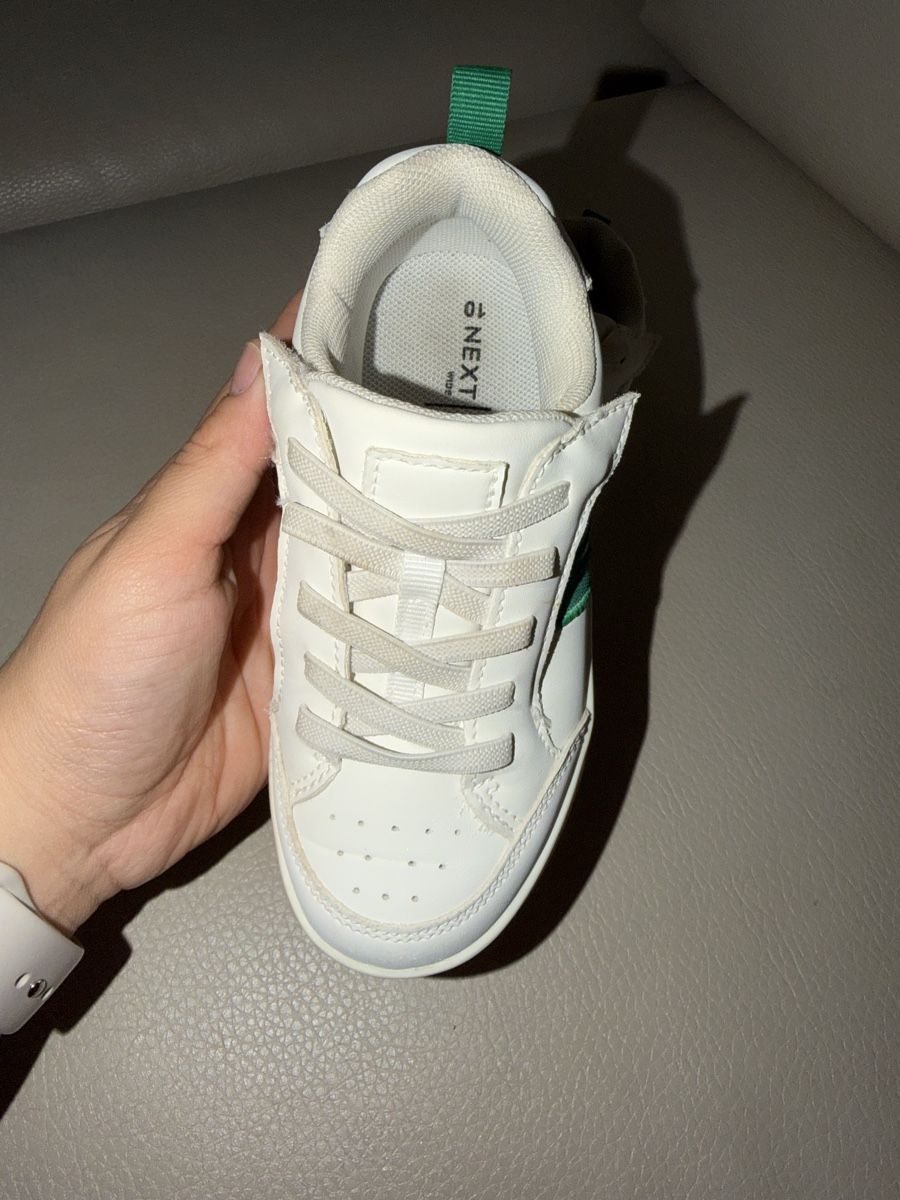 Next Scarpe per ragazzi: Kinder Schuhe NEXT Weiss Grösse 28 – Usato da Füllinsdorf venduto da had_kv5k 5