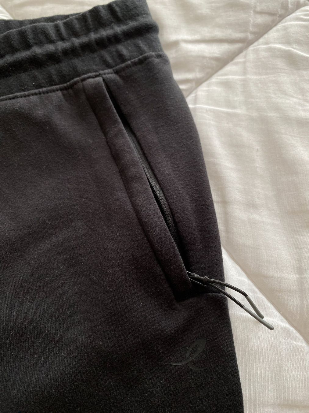 Pantaloni: Shorts Energetics (L) – Usato da Gümligen venduto da Vicky2 1