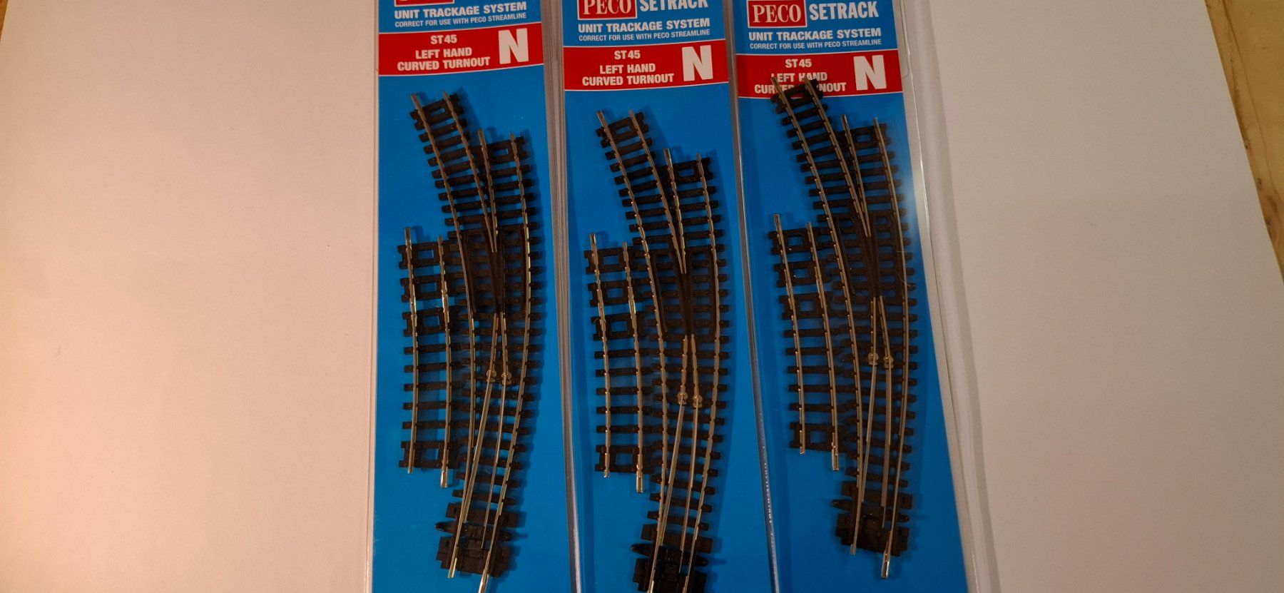 Modelleisenbahnen: PECO SETRACK Bogenweichen ST-45 links abbiegend, neu – Neu und originalverpackt aus Feuerthalen von Nonno48