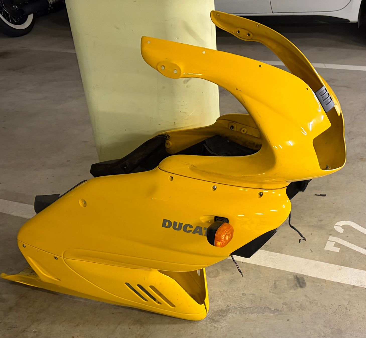 Ducati Toutes les pièces détachées moto: Ducati 900SS i.e. Verschalung – D'occasion à Winterthur par jsoll1 1