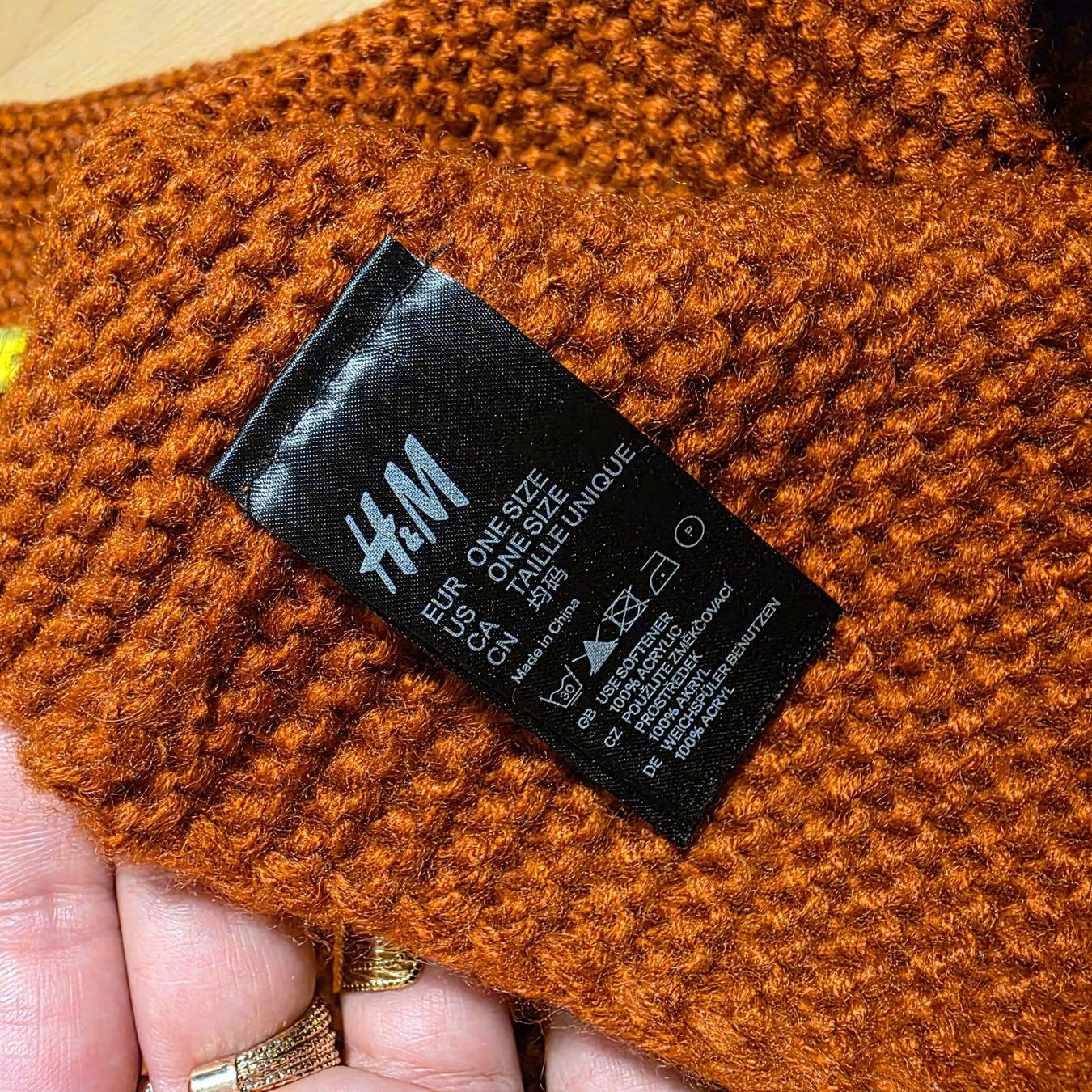 H&M Foulard & Sciarpe: H&M Loop-Schal Zimtbraun One Size – Usato da Wald ZH venduto da CapLux 2