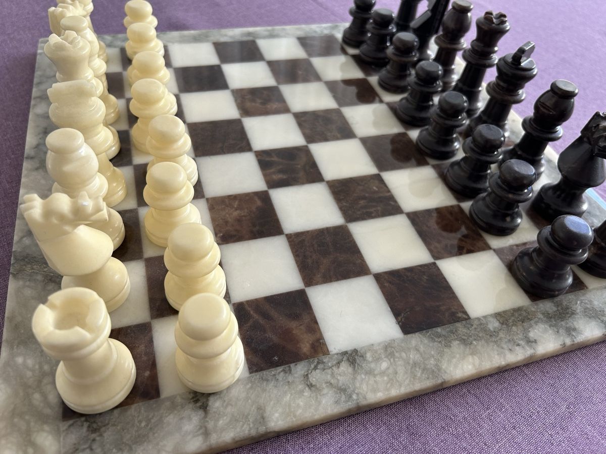 Giochi: Alabaster Schachspiel Set – Usato da Heiligkreuz (Mels) venduto da Oldtimerfan03 7