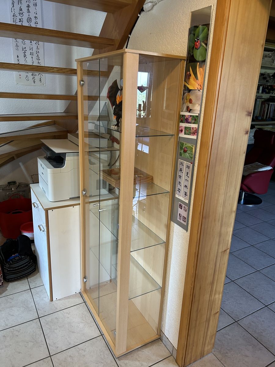 Vitrinen: Glasvitrine – Gebraucht aus Zäziwil von Nmarcello 1