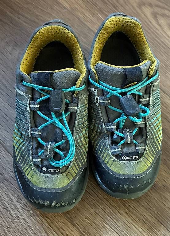 Lowa Chaussures garçon: Lowa Trekkingschuh Gr. 28 – D'occasion à Rüthi (Rheintal) par Claukodi