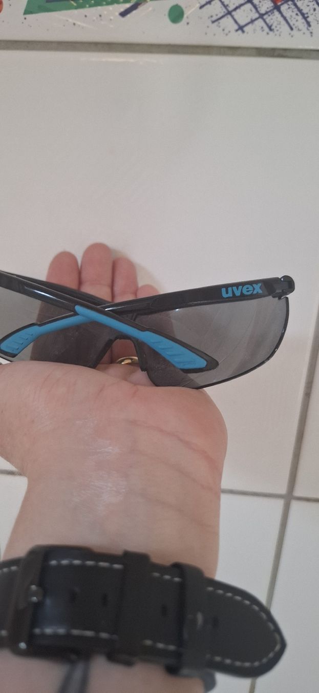 Uvex Occhiali & Lenti: Uvex Sonnenbrille – Usato da Suhr venduto da Design_by_Debi 1