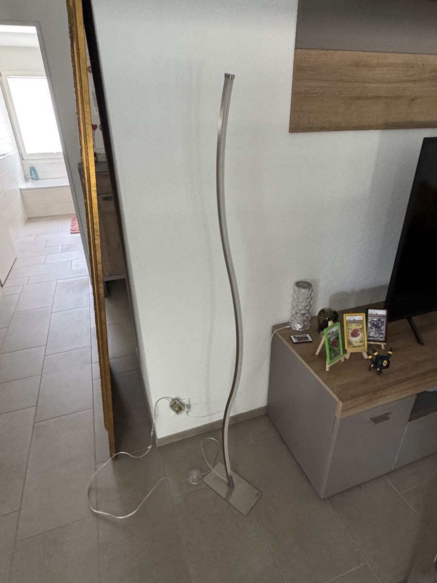 Lampade: LED-Stehlampe (151cm, ungebraucht) – Nuovo (secondo la descrizione) da Nänikon venduto da Snorlaxtheplayer 2
