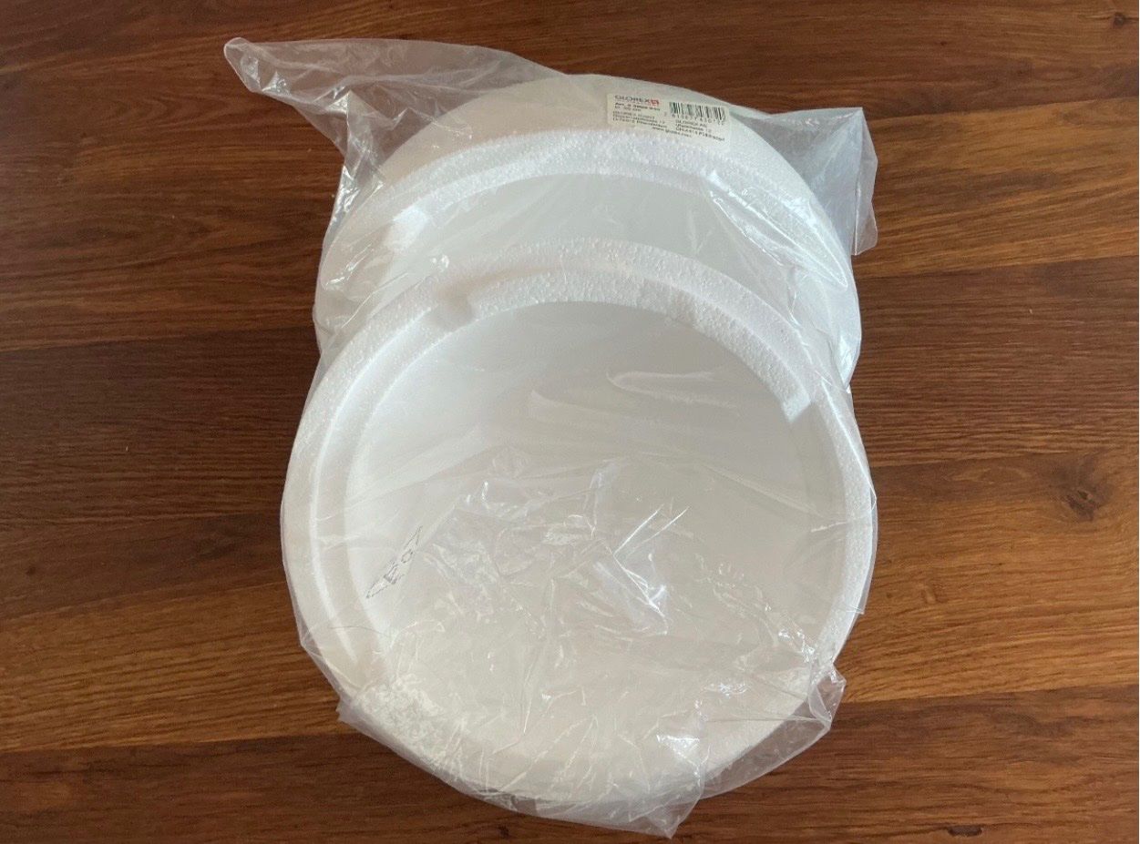 Tutte le decorazioni: 3 paar Styropor Kugeln,  Durchmesser 20cm, Neu – Nuovo (secondo la descrizione) da Gretzenbach venduto da Winery 2