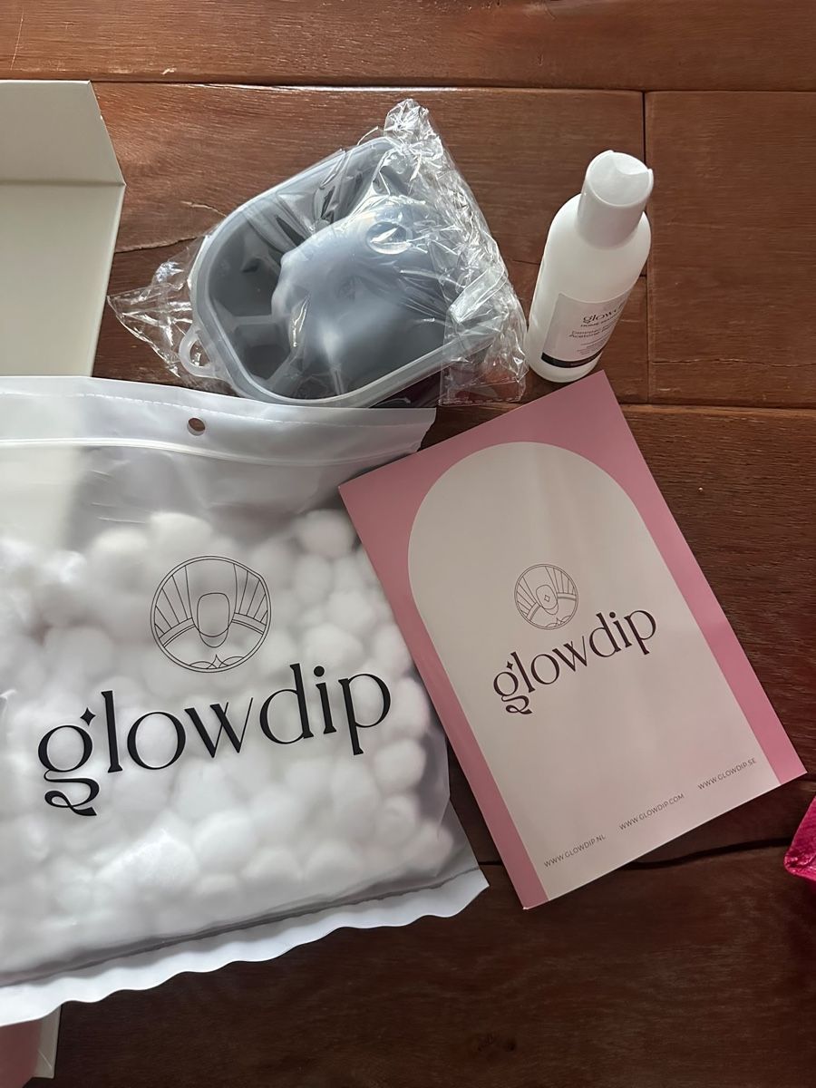 Nagellack: Set manicure Glowdip completo con polveri e accessori – Gebraucht aus Locarno von AkuR71 2