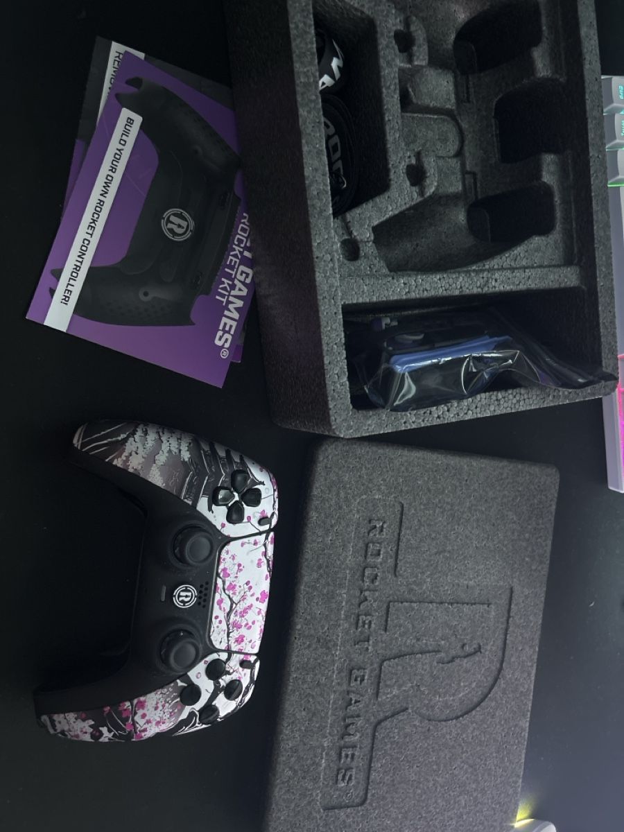 Rocket Games Controller: Rocket Games Controller - Sakura Edition - Neuwertig! – Neu (gemäss Beschreibung) aus Kreuzlingen von mar_77vg