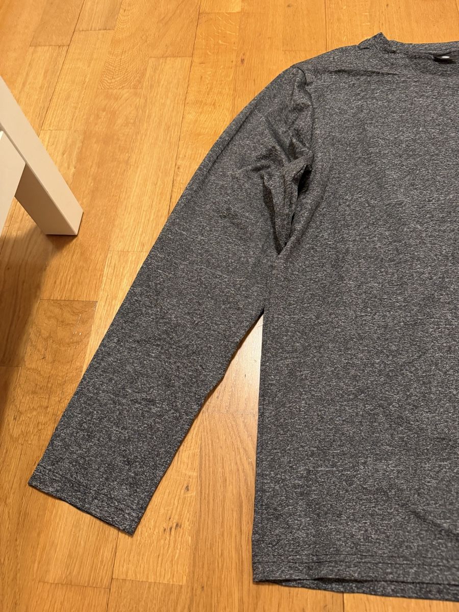 Pullover & Sweatshirts: Basic Pullover Grösse L. Neu. Nie getragen. – Neu (gemäss Beschreibung) aus Adliswil von StephanieAnnina 7