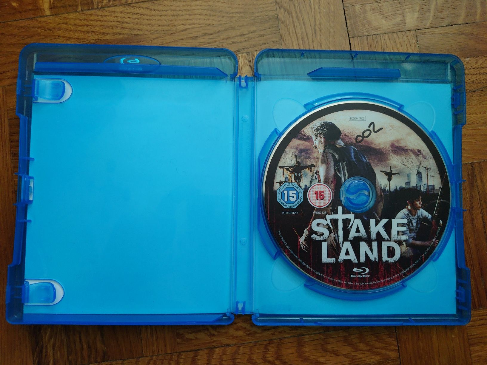 Tutti i DVDs: Stake Land - Blu-ray – Usato da Yverdon-les-Bains venduto da Scottish_Blood 1