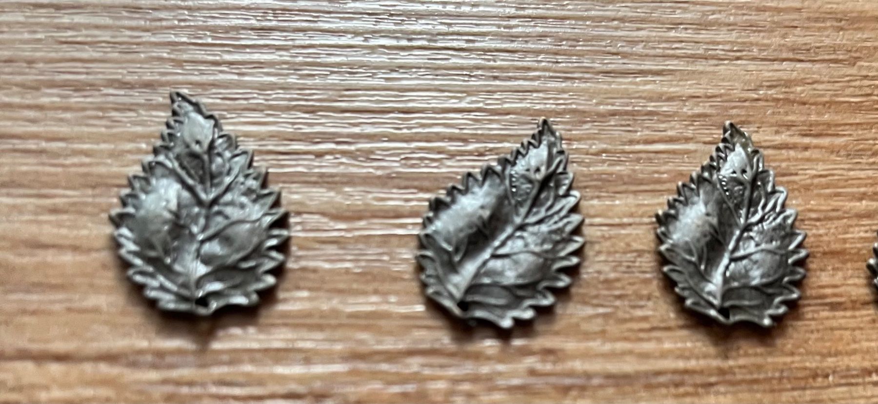 Ciondoli: 10 Schmuck Elemente / Blätter / Messing / Schmuck basteln – Nuovo (secondo la descrizione) da Biel/Bienne venduto da LadyDita 1