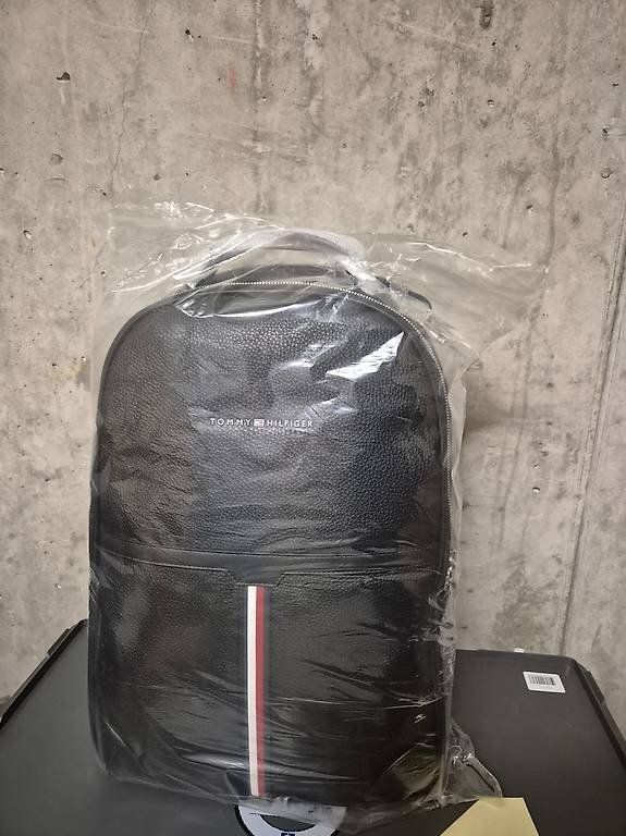 Tommy Hilfiger Zaini: Tommy Hilfiger Rucksack, Neu – Nuovo e nell'imballaggio originale da Winterthur venduto da lor_5vlb 1