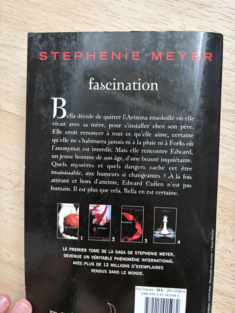 Bücher: Saga Twilight Stephenie Meyer en français  – Gebraucht aus Crissier von Nouchki76 1