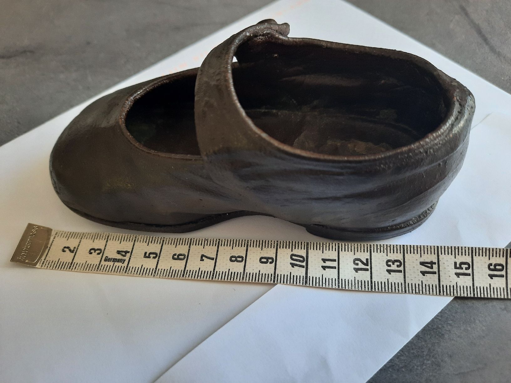Puppen: En BRONZE  Ancienne CHAUSSURE DE BÉBÉ – Gebraucht aus Le Locle von marylise01 2