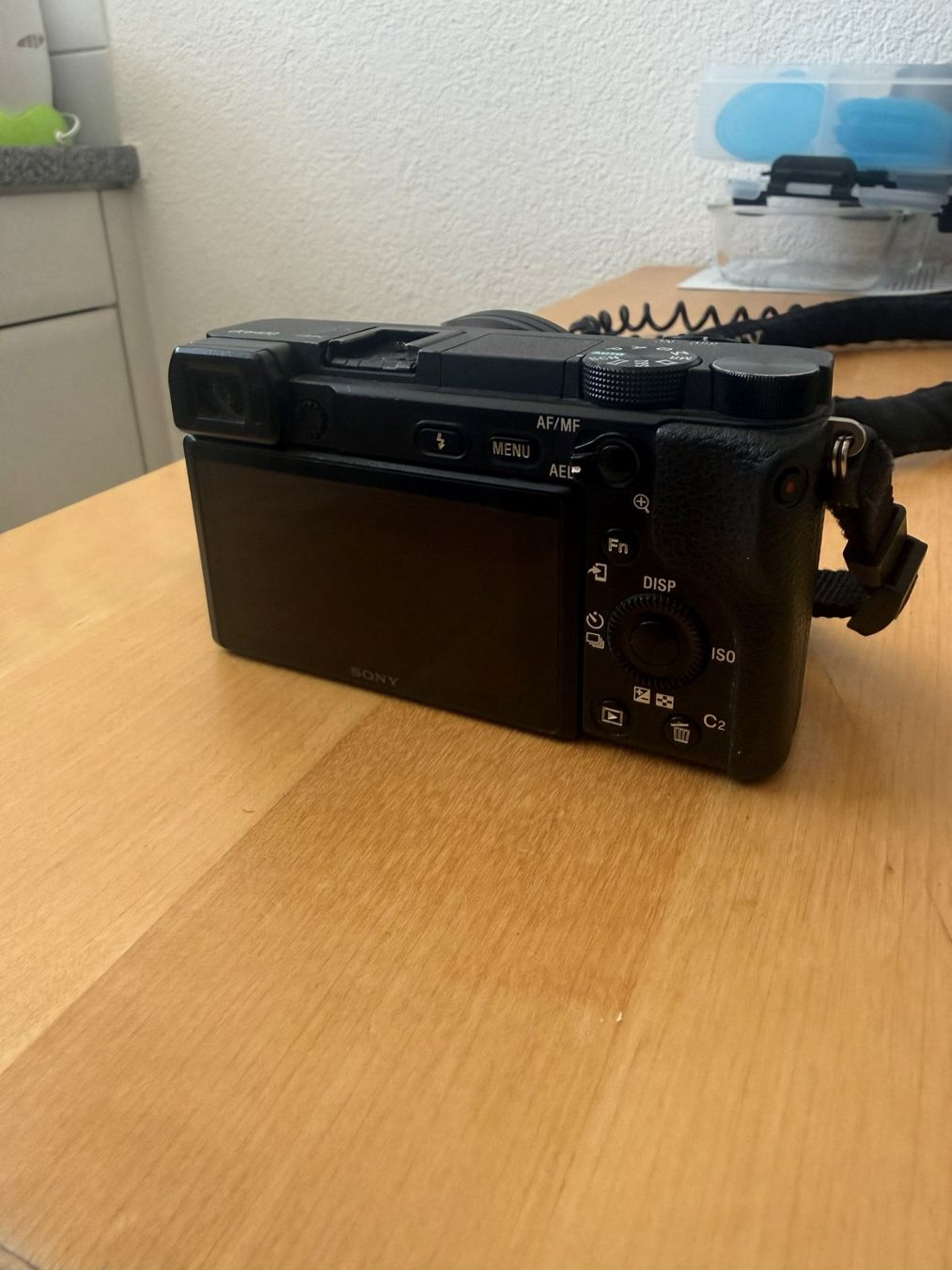 Sony Kamera: Sony A6400 Body + 4 Akkus, Ladegerät & Dummy – Gebraucht aus Winterthur von ike_5925 3