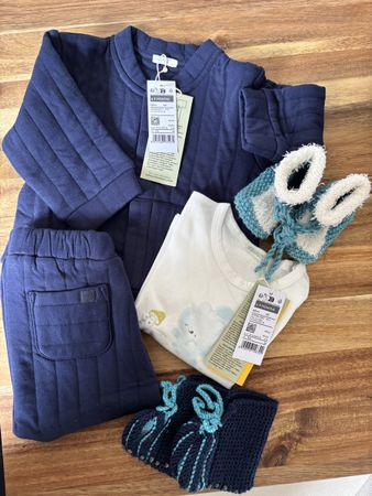 Benetton Baby Set, Gr. 68, Neu und selbstgemachte Babysocken