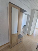 Garderobe mit Spiegel und Schubladen