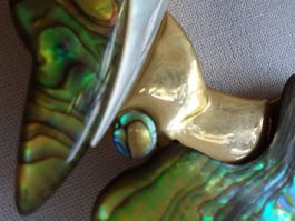 Grosse Abalone Brosche Perlmutt Dame mit Hut Vintage 80er