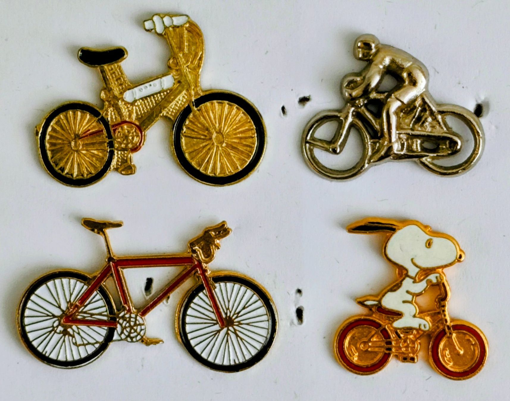 Plaquettes & Badges: 4  Pins  Fahrrad – D'occasion à Pfäffikon ZH par Colacity