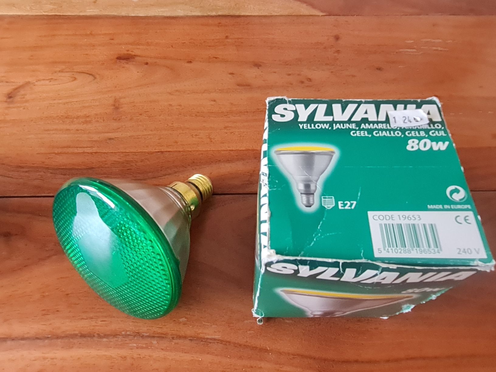 Lampade: Sylvania Glühbirne code 0019651, gross grün 80w – Usato da Otelfingen venduto da Amors