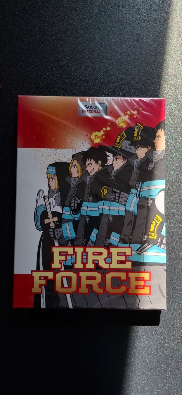 Statuette: Lot FIRE FORCE – Usato da Onex venduto da Louve.crz 1