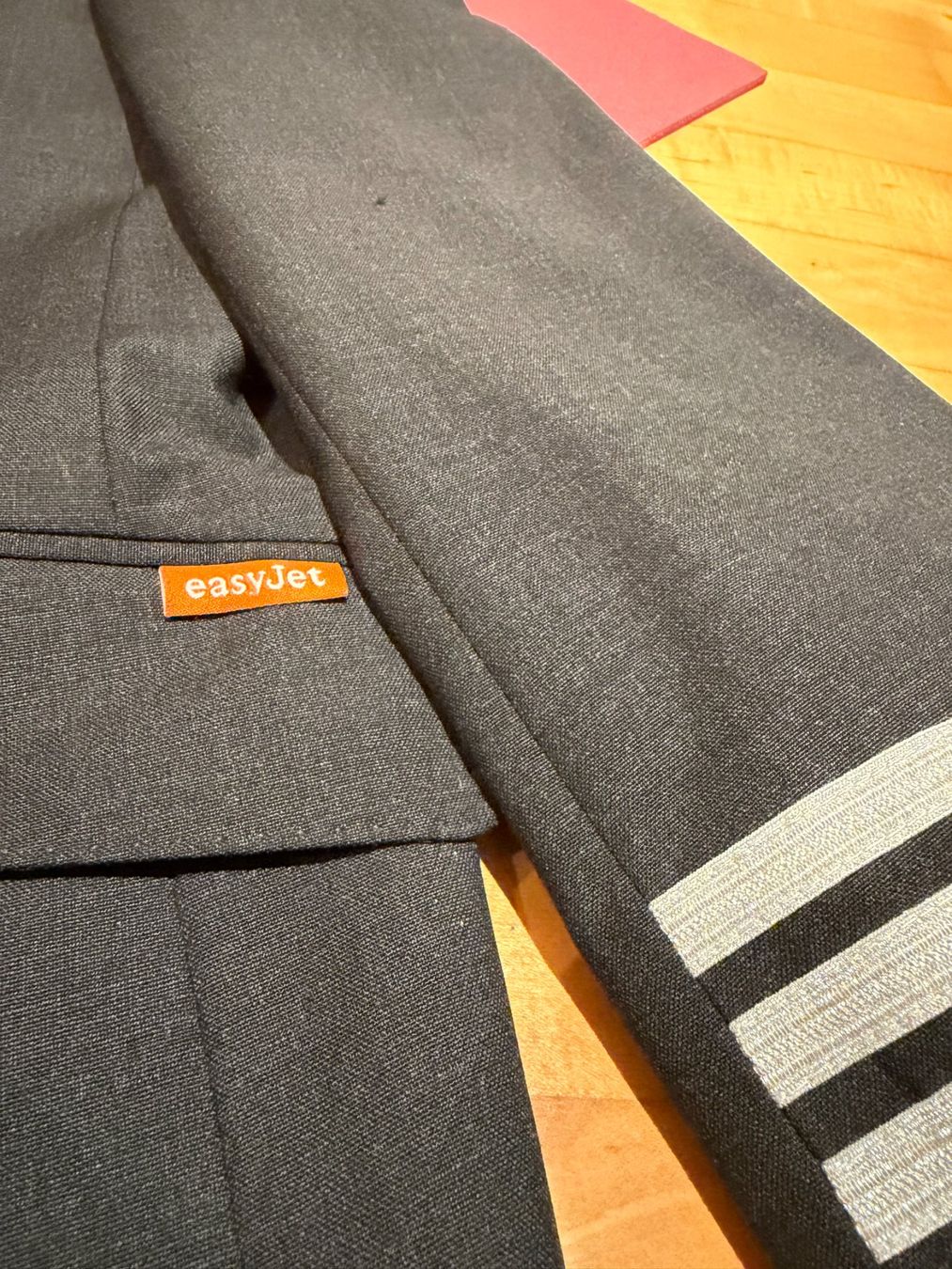 Uniformen: Alte Schweizer Pilotenuniform – Gebraucht aus Gümligen von ma__px5s 1