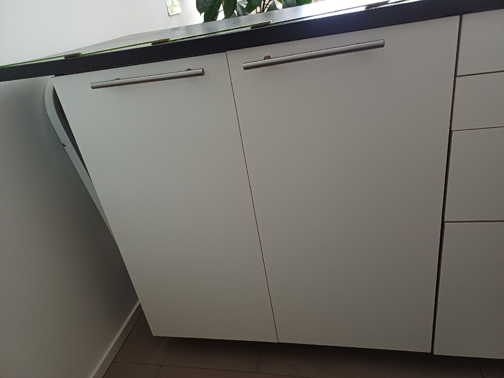 Ikea Armadi: Küchenmöbel mit Hitzebeständiger Oberfläche – Usato da Schwerzenbach venduto da mss_66gb 1