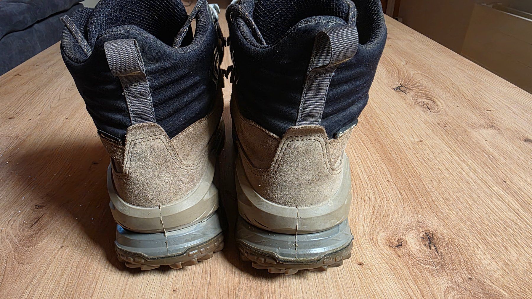 Lowa Herrenschuhe: Lowa Wanderschuh GTX MiD 43 1/2 – Gebraucht aus Waldstatt von EP1984 2
