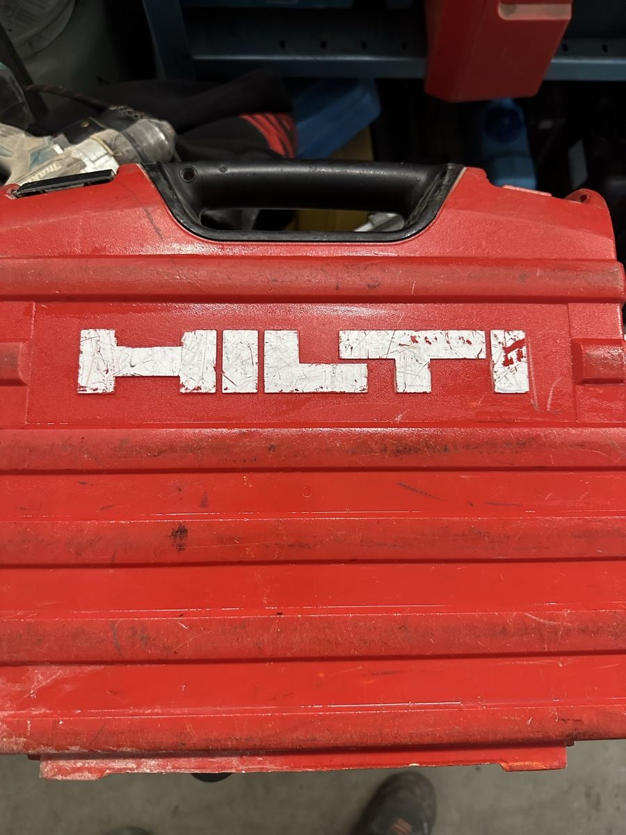 Hilti Trapani: Hilti TE 1 Bohrmaschine – Usato da Domat/Ems venduto da nin_s5x9 1