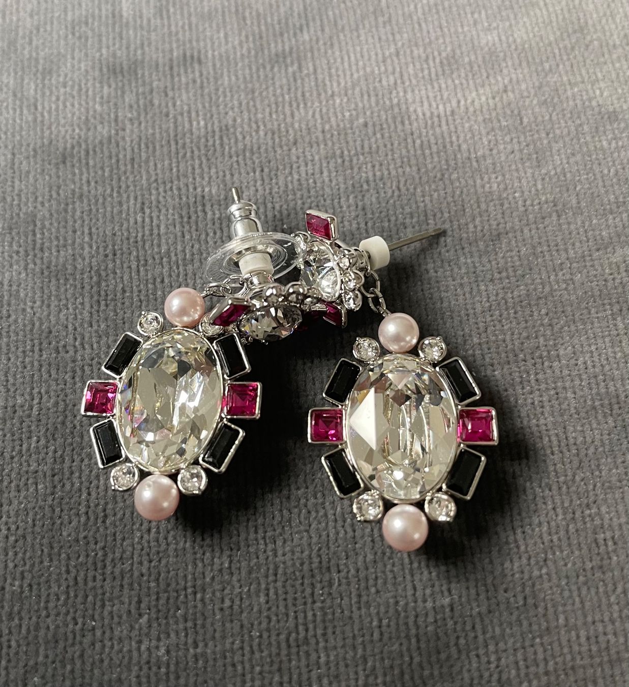 Swarovski Orecchini pendenti & Orecchini a lobo: Swarovski Ohrringe / Ohrhänger – Nuovo (secondo la descrizione) da Zürich venduto da Sarazrh
