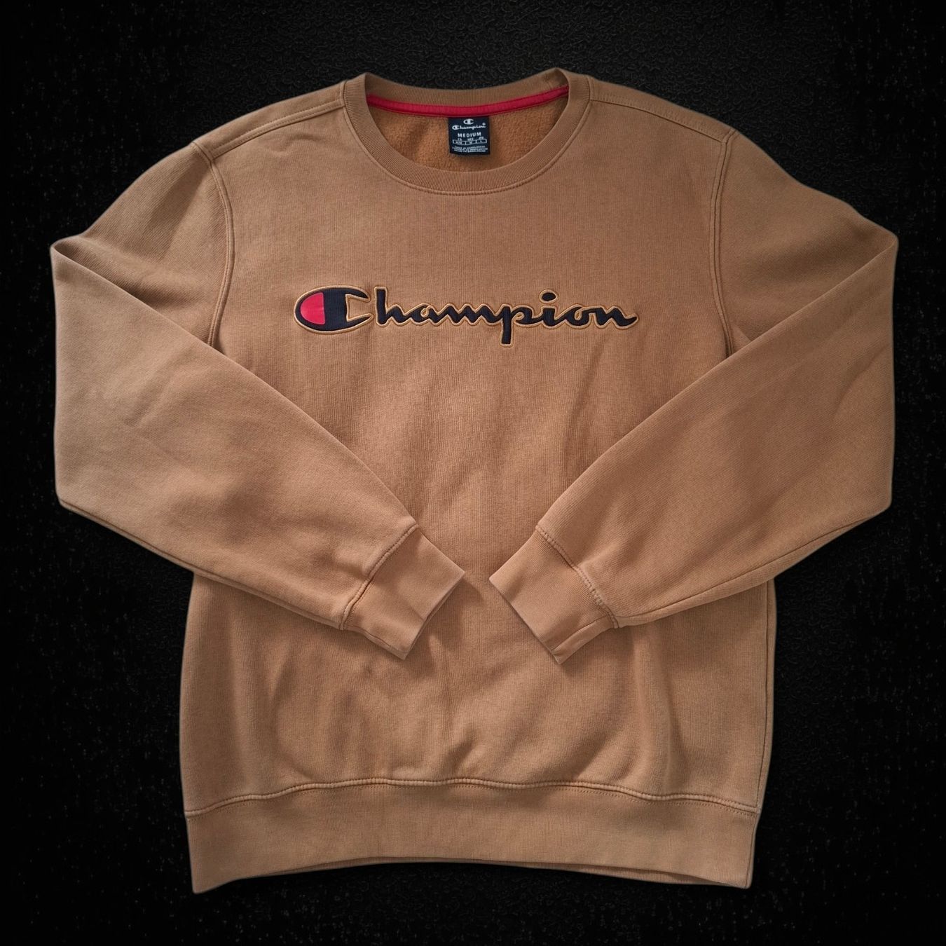 Champion Pulls & Sweat-shirts: Champion sweatshirt logo brodé camel taille M – D'occasion à Le Locle par sAm_2112 1
