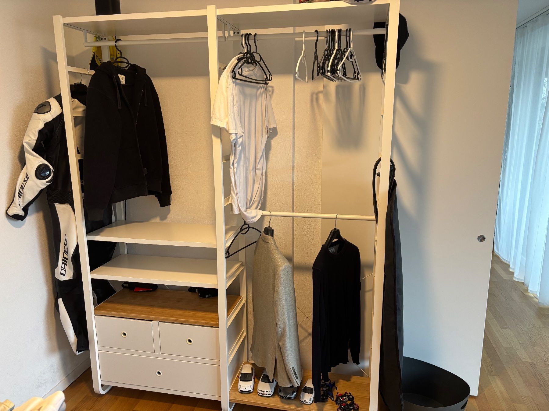 Ikea Armadi: Weisses IKEA ELVARLI Regalsystem – Usato da Aarau venduto da aci3