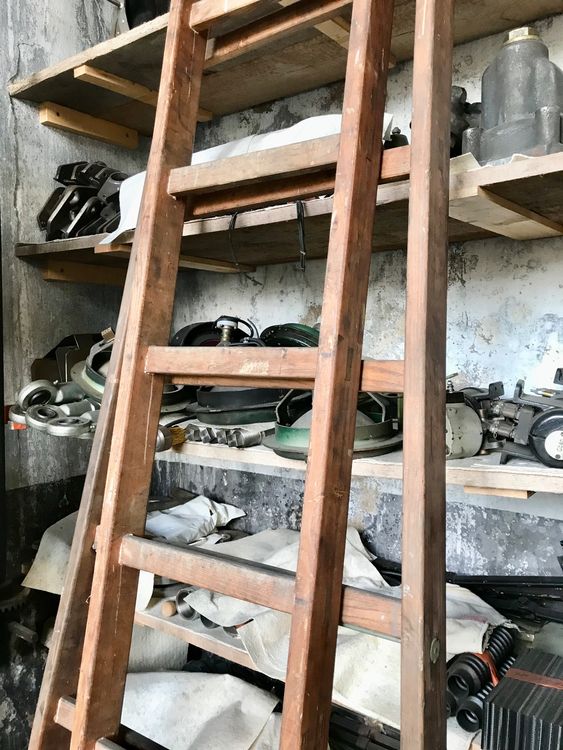 Riesige alte Holzleiter Kaufen auf Ricardo