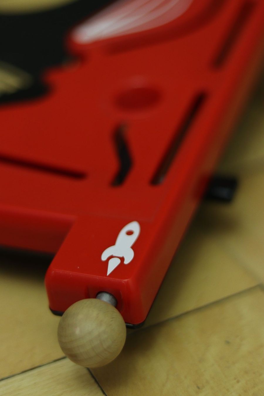 Flipperkästen: Brio Flipper mit Weltraumdesign – Gebraucht aus Zug von poissonm 3