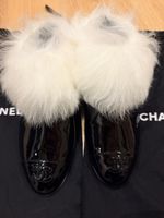 Chanel Stiefeletten Lack schwarz Fellbesabsatz Grösse 38,5C