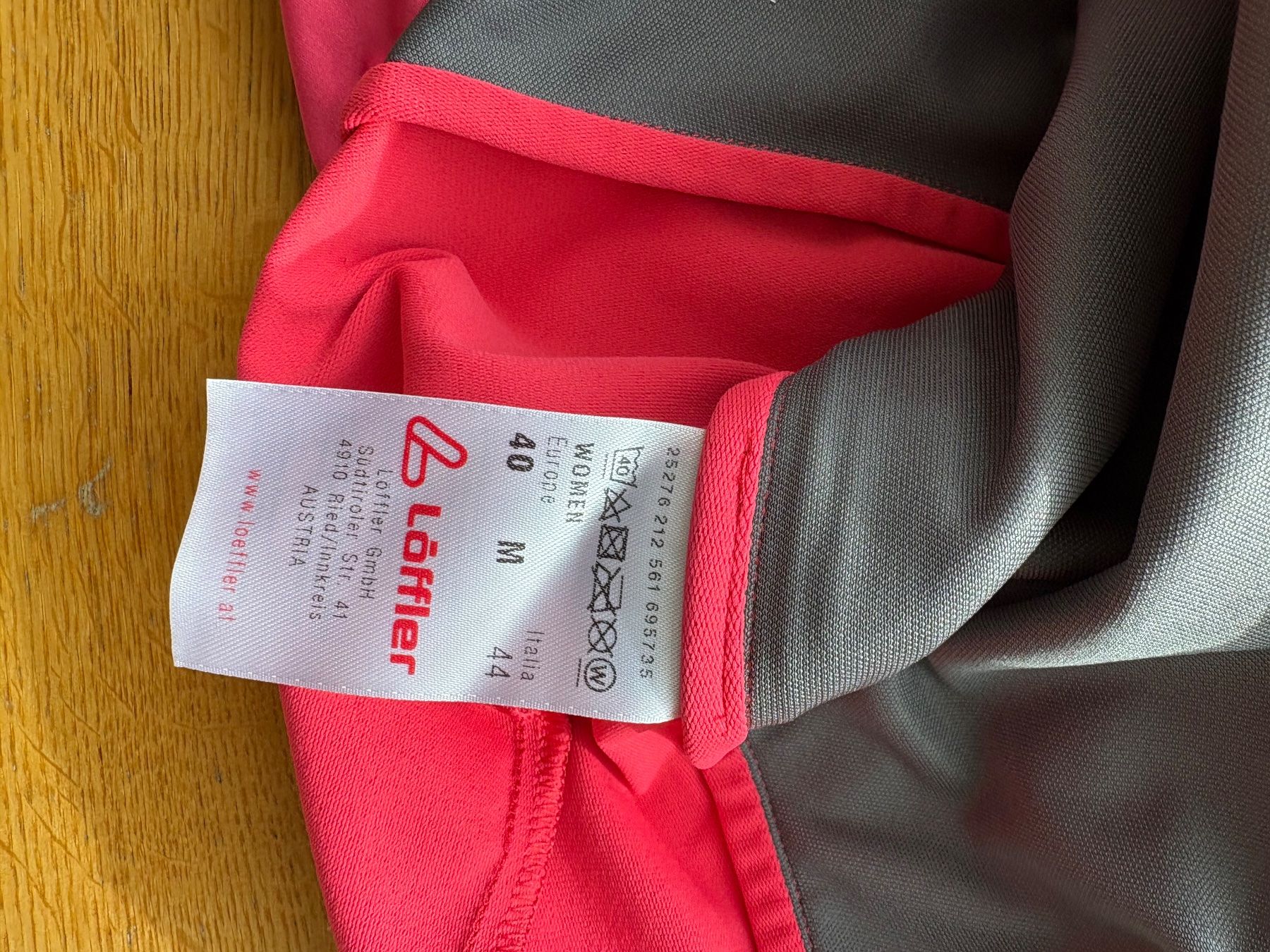 Löffler Giacche: Löffler Damen Softshell Jacke, Top, Gr. 40 – Usato da Ennetbürgen venduto da tinchen85 2