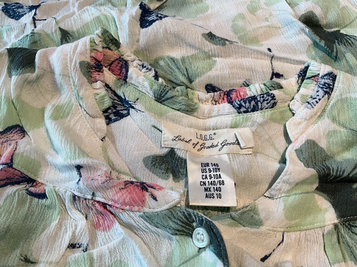 Camicette, T-shirt & Top: Hübsche Bluse mit Schmetterlingen L.O.G.G. 140 – Nuovo (secondo la descrizione) da Oberhof venduto da Hibrzel 2