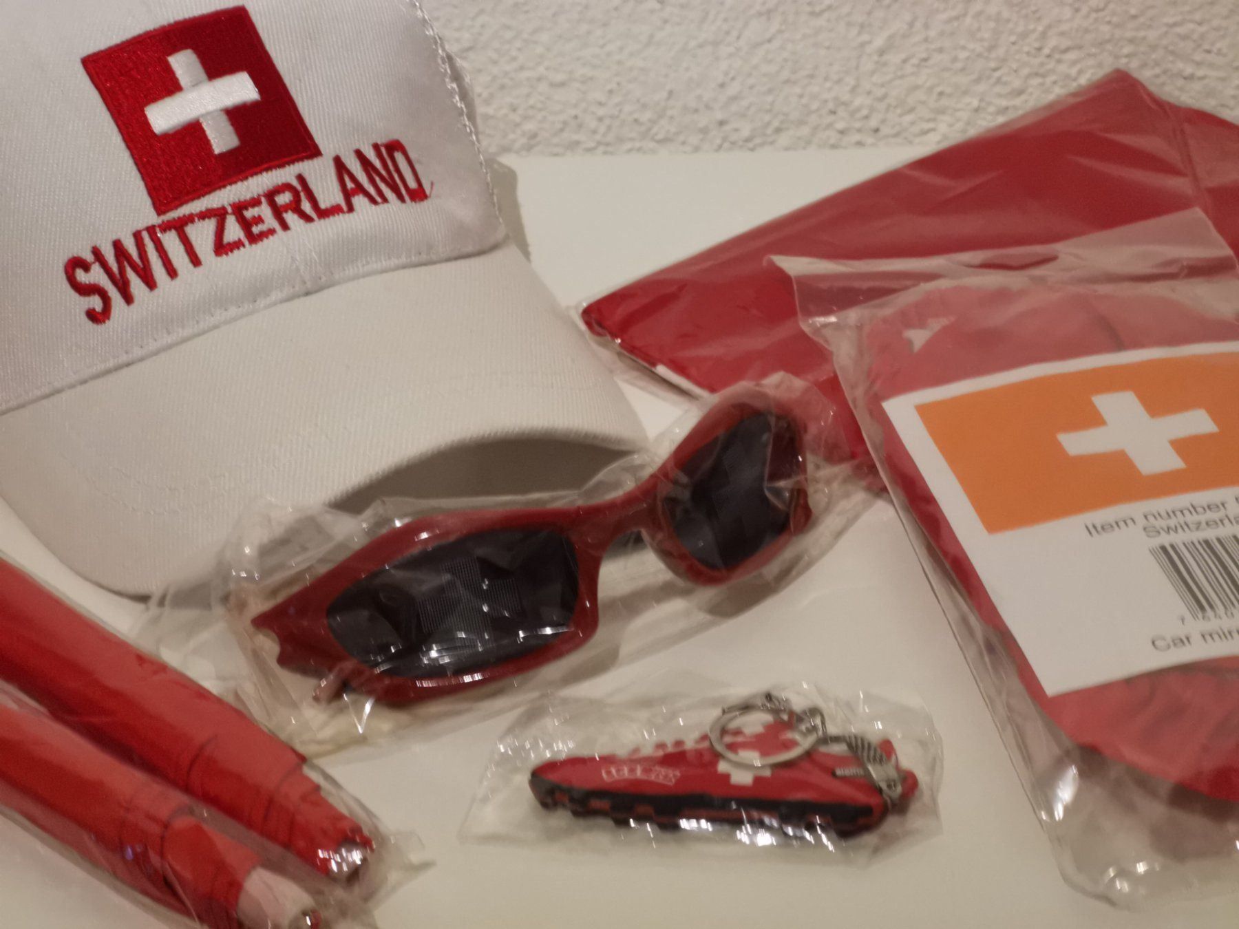 Fahnen: Fanpaket Schweiz – Neu und originalverpackt aus Seewen SZ von pakosshop